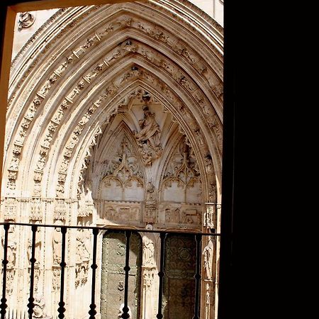 Апартаменты Puerta De La Catedral Толедо Экстерьер фото